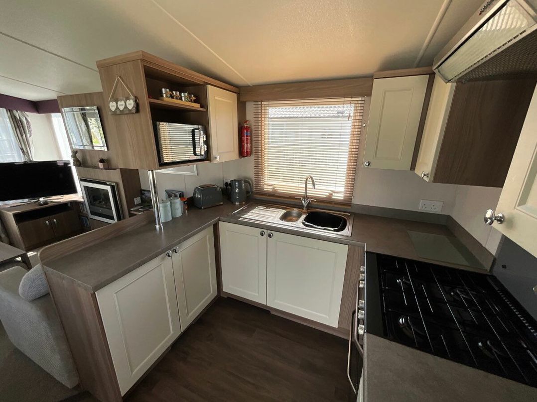 Lakeland Leisure Park - Holiday Accommodation 8661