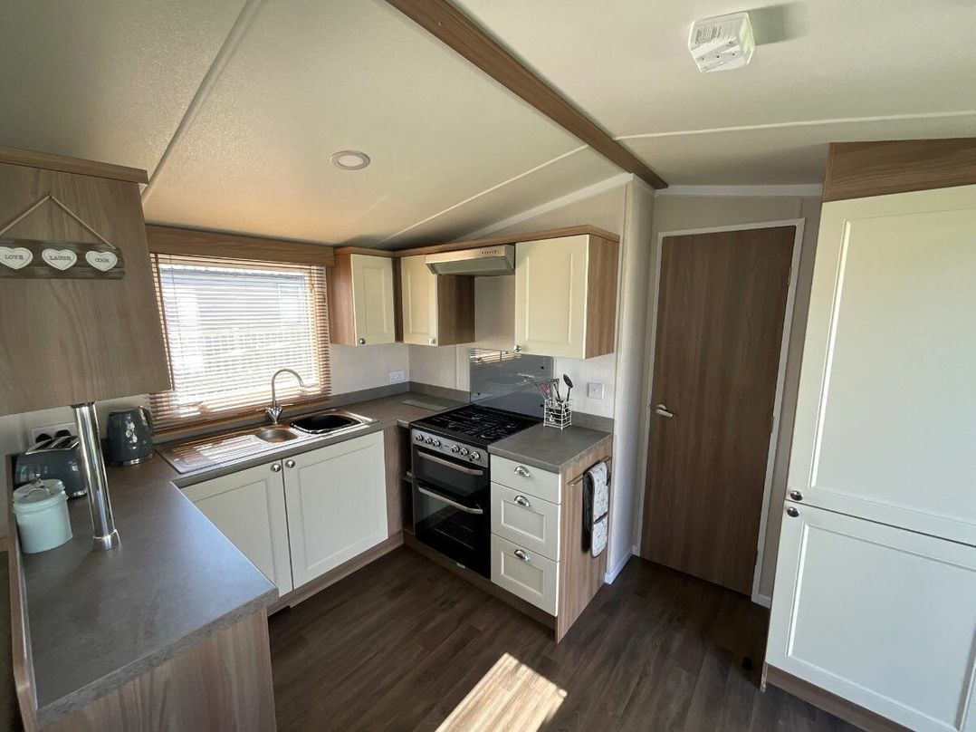 Lakeland Leisure Park - Holiday Accommodation 8661