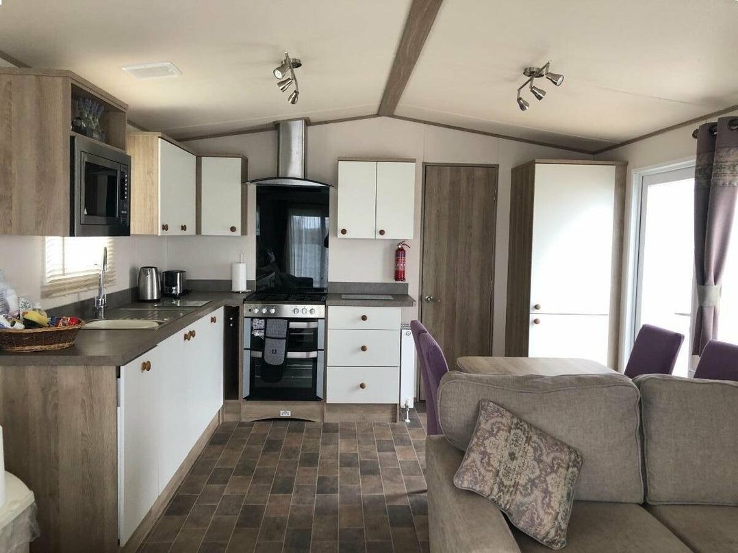 Tattershall Lakes Country Park - Holiday Accommodation 8722