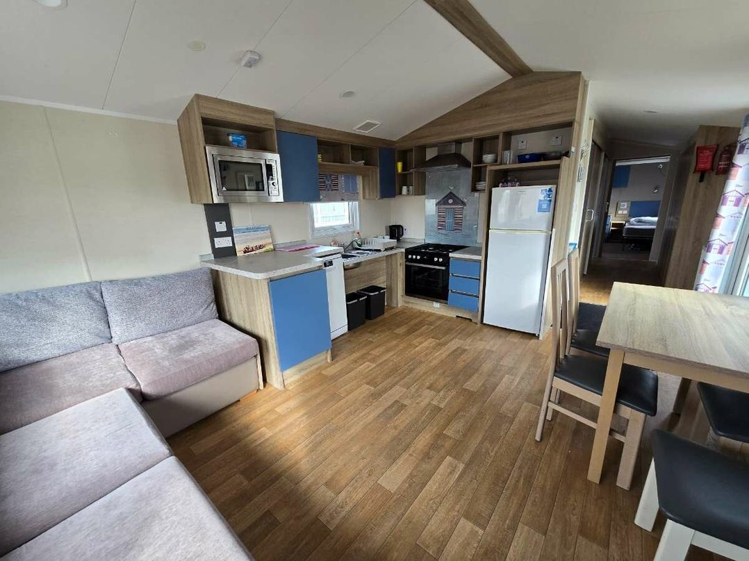 Golden Sands - Holiday Accommodation 8774