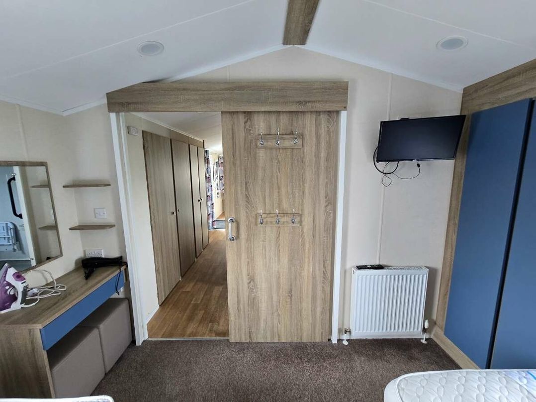 Golden Sands - Holiday Accommodation 8774