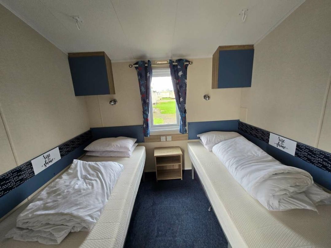 Golden Sands - Holiday Accommodation 8774