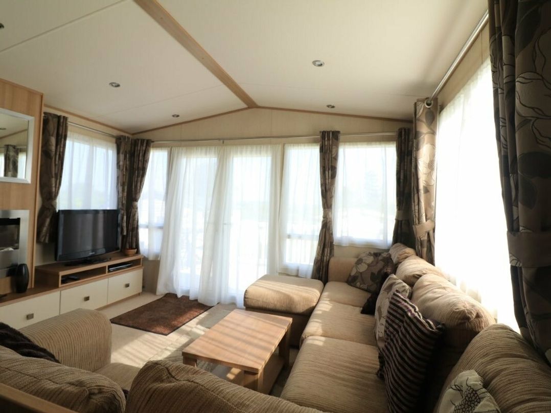 White Acres Holiday Park - Holiday Accommodation 895