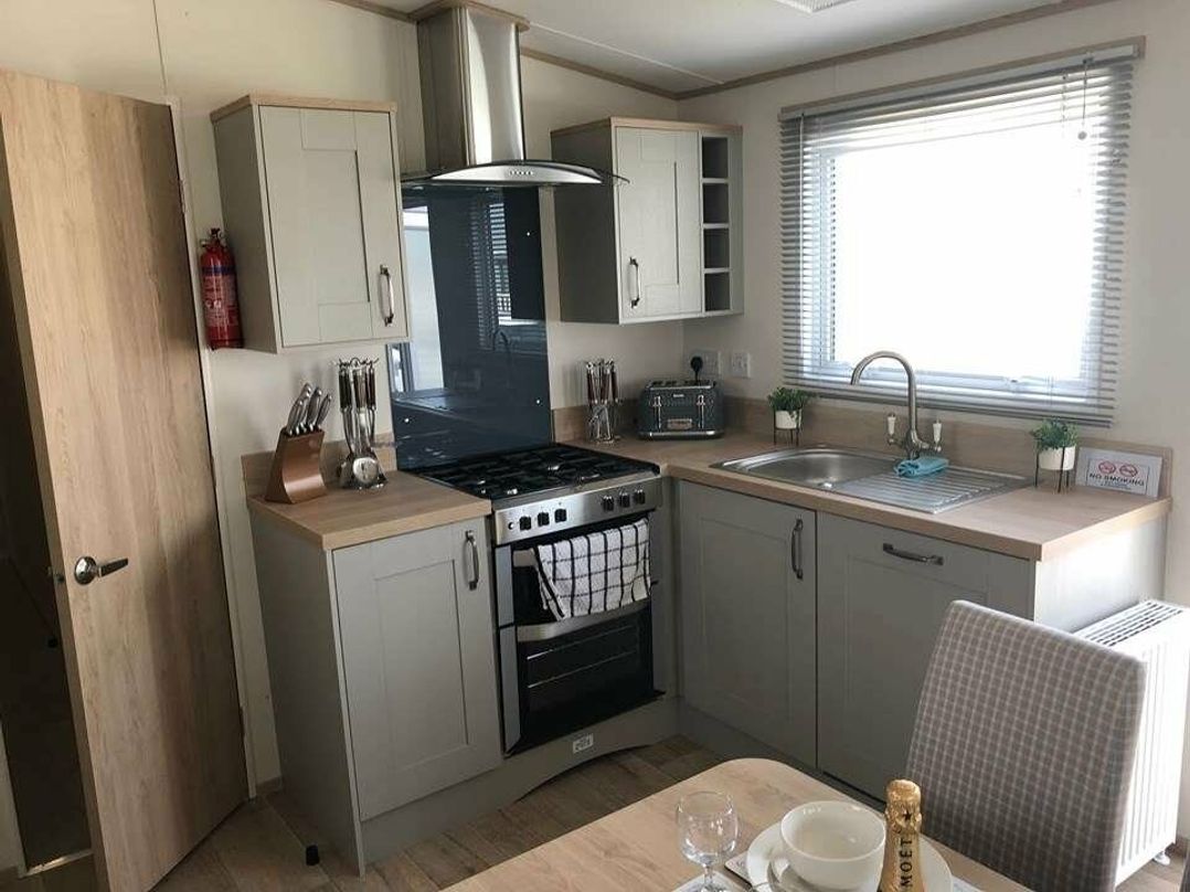 Kingfisher Caravan Park - Holiday Accommodation 9056