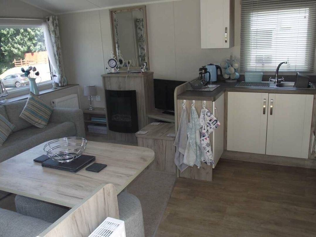 Waterside, Paignton - Holiday Accommodation 9102