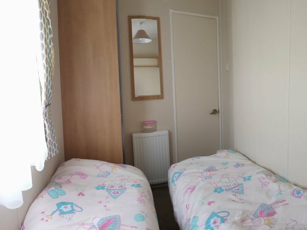 Pendine Sands - Holiday Accommodation 9203