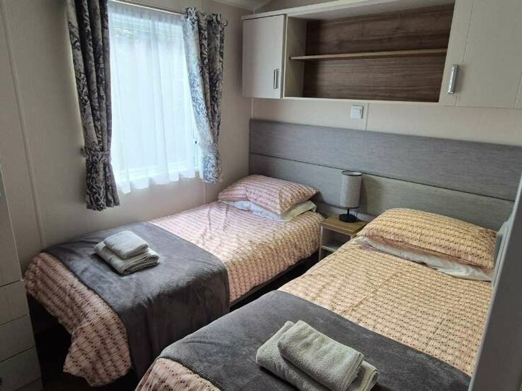 Waterside, Paignton - Holiday Accommodation 9294