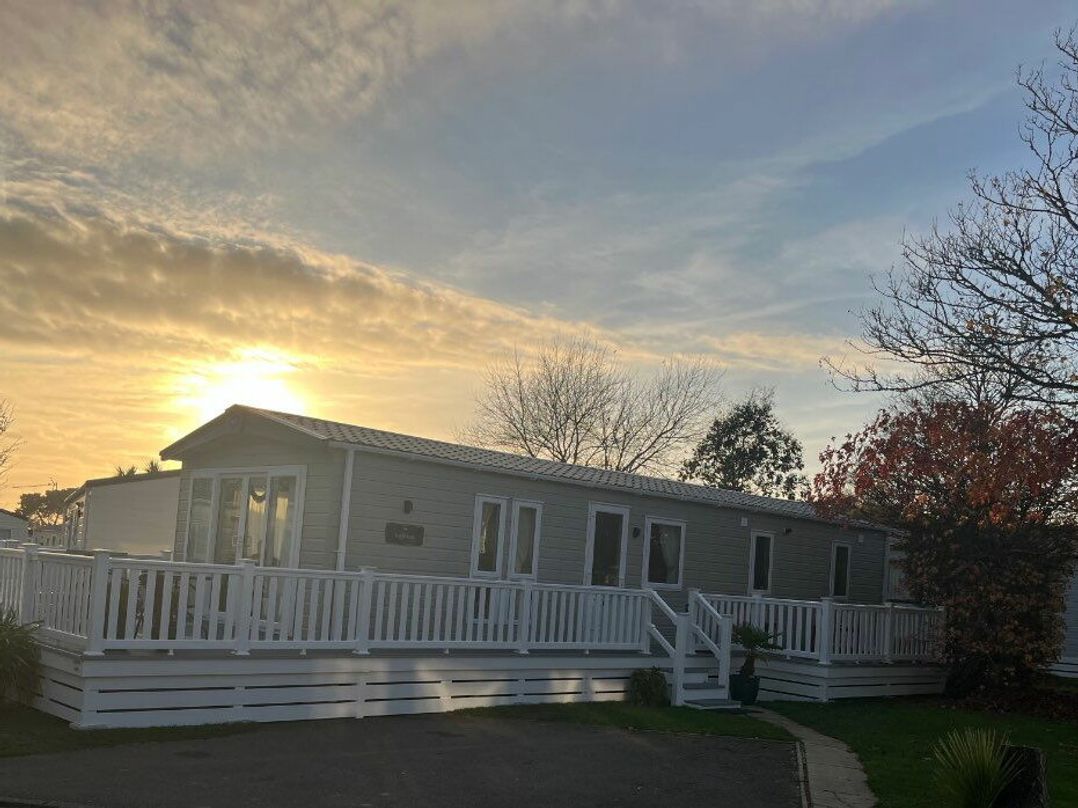 Shorefield Country Park - Holiday Accommodation 9589