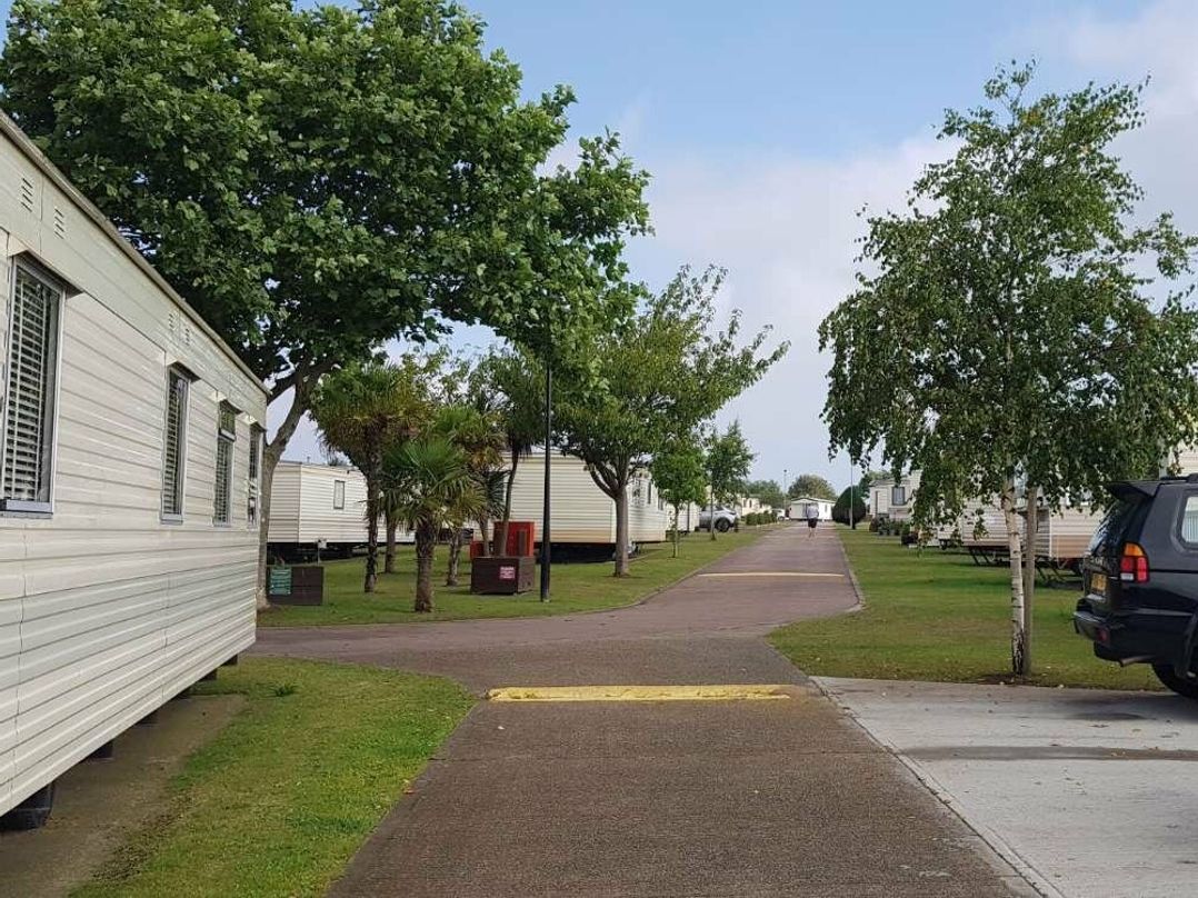 Green Farm Caravan Park - Holiday Accommodation 9807