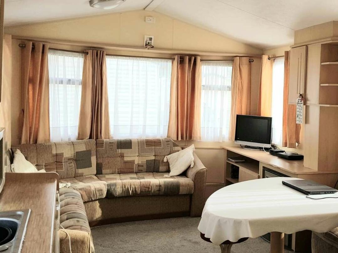 Green Farm Caravan Park - Holiday Accommodation 9807