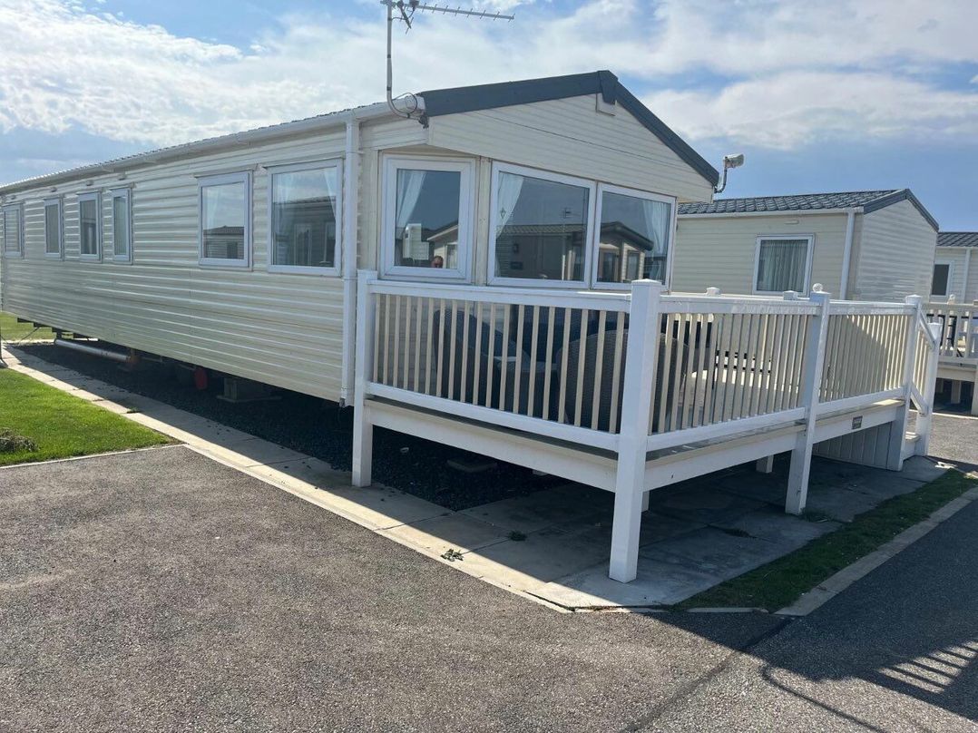 Golden Palm Resort - Holiday Accommodation 9838