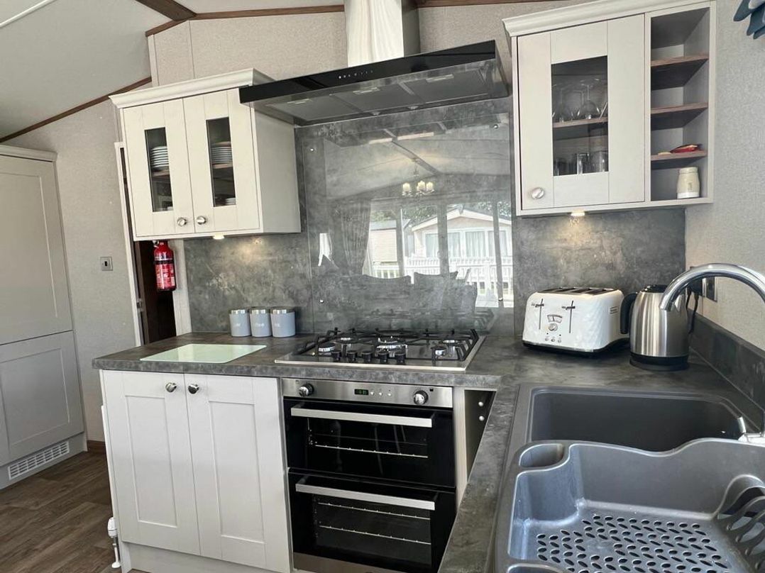 Seashore Holiday Park - Holiday Accommodation 9999