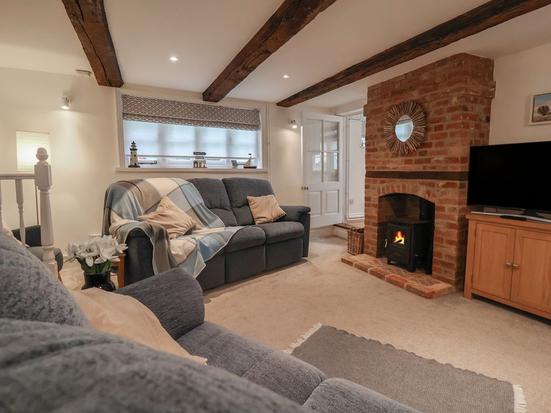 Dog friendly cottage in Aldeburgh, Suffolk - Sleeps 6