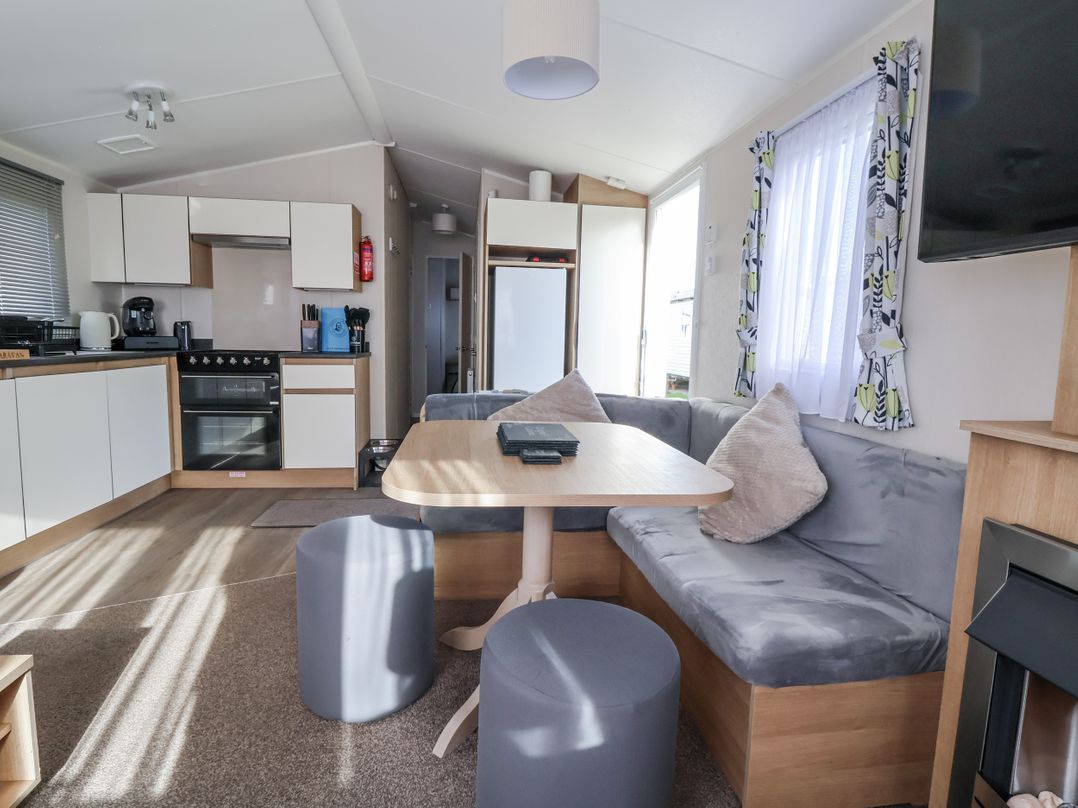 Chappie's Caravan - Rhyl 8