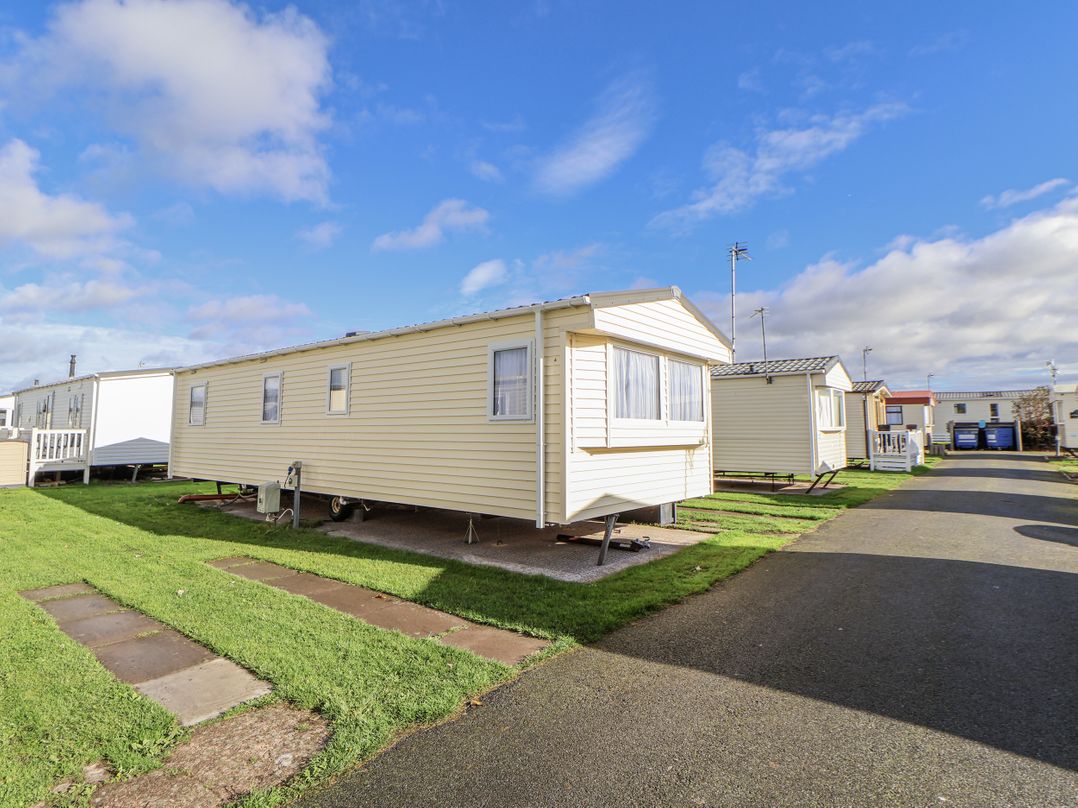 Chappie's Caravan - Rhyl 8
