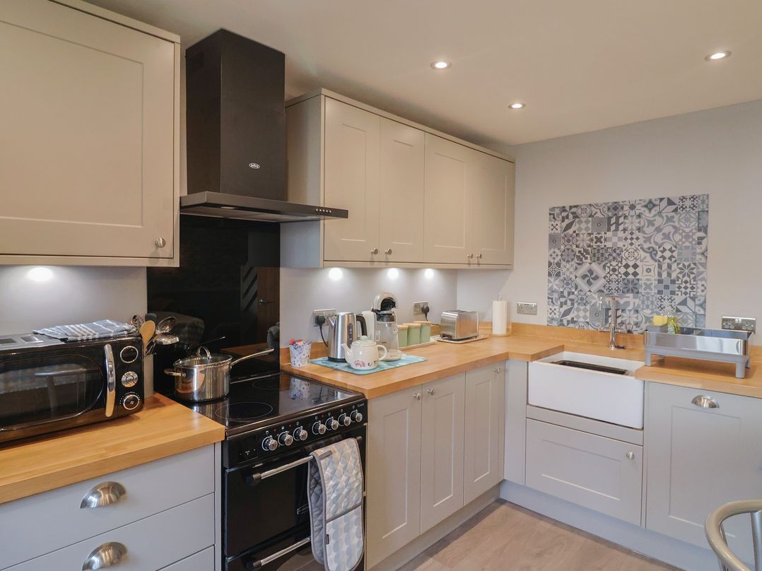 Rushmoor Cottage