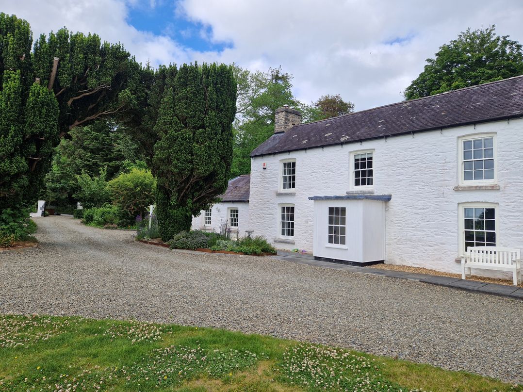Secret Garden Cottage