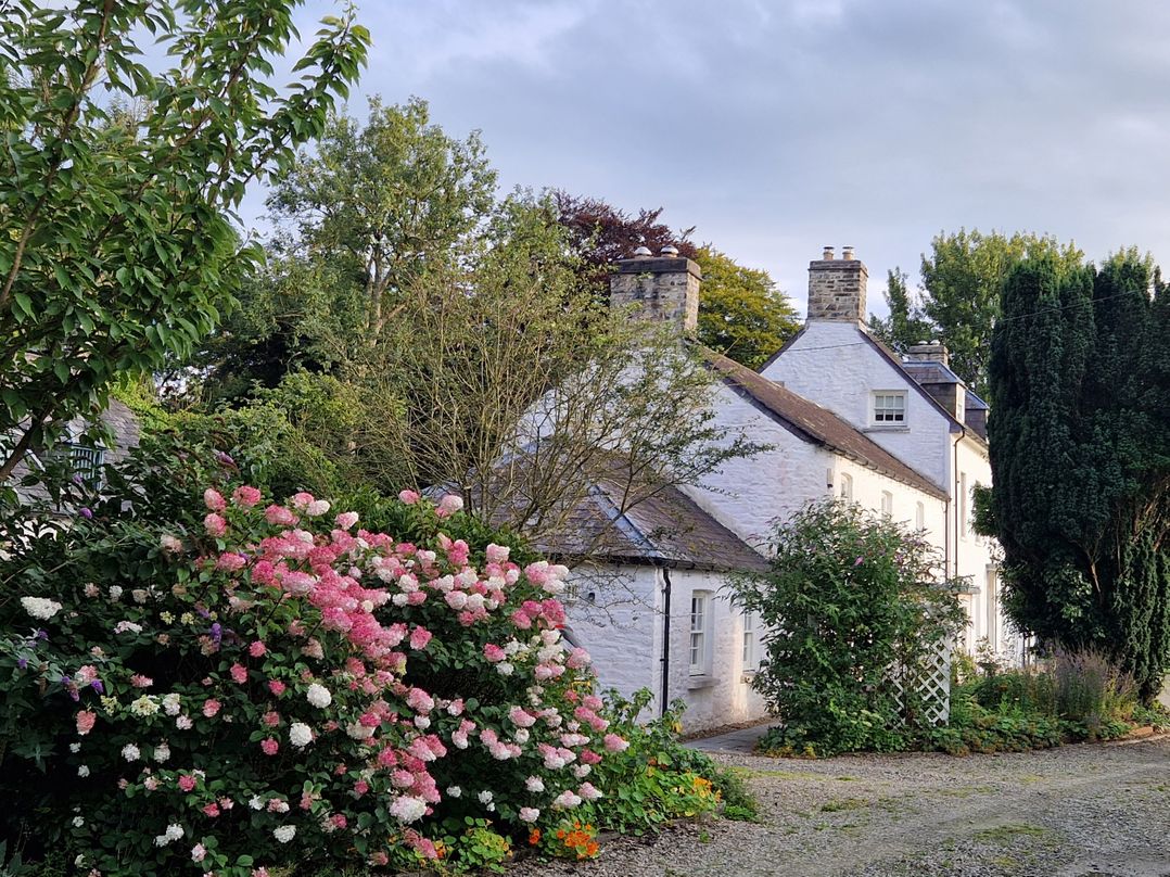 Secret Garden Cottage