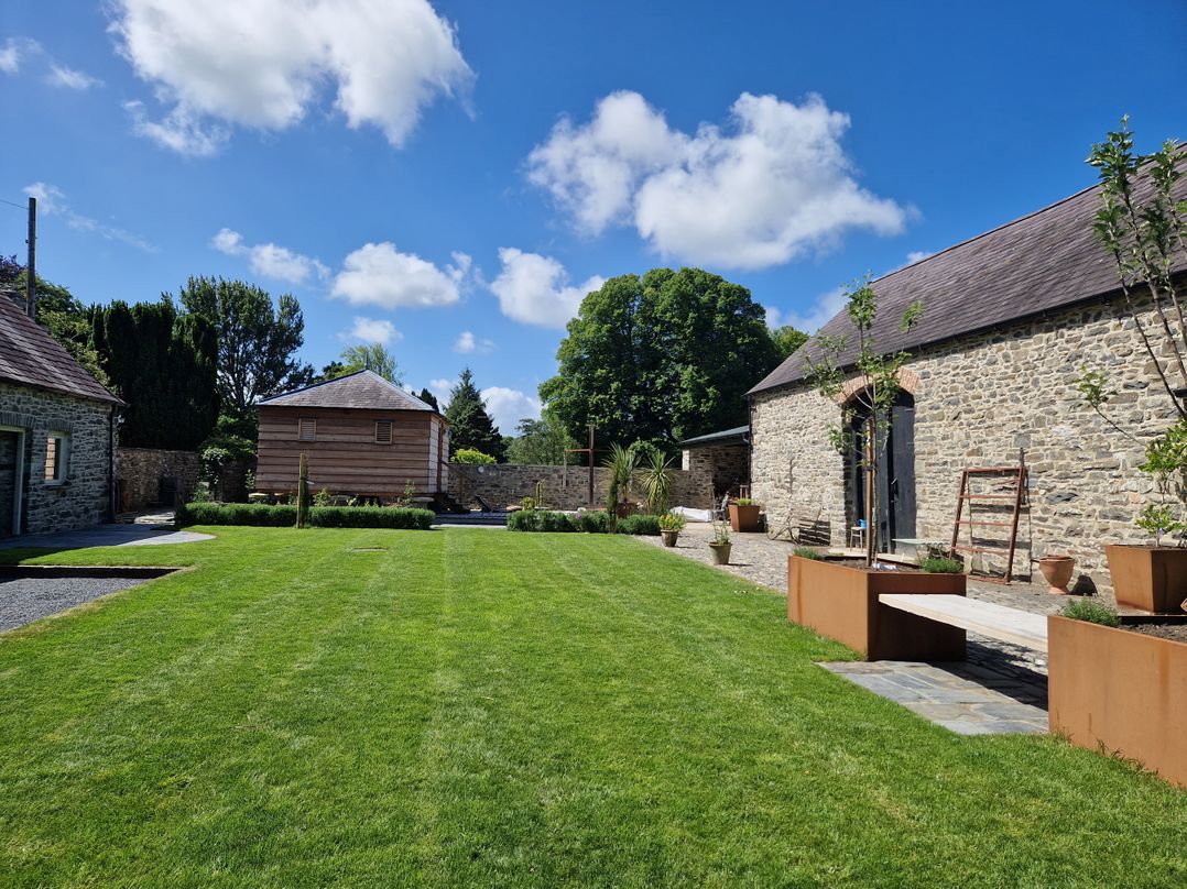 Secret Garden Cottage