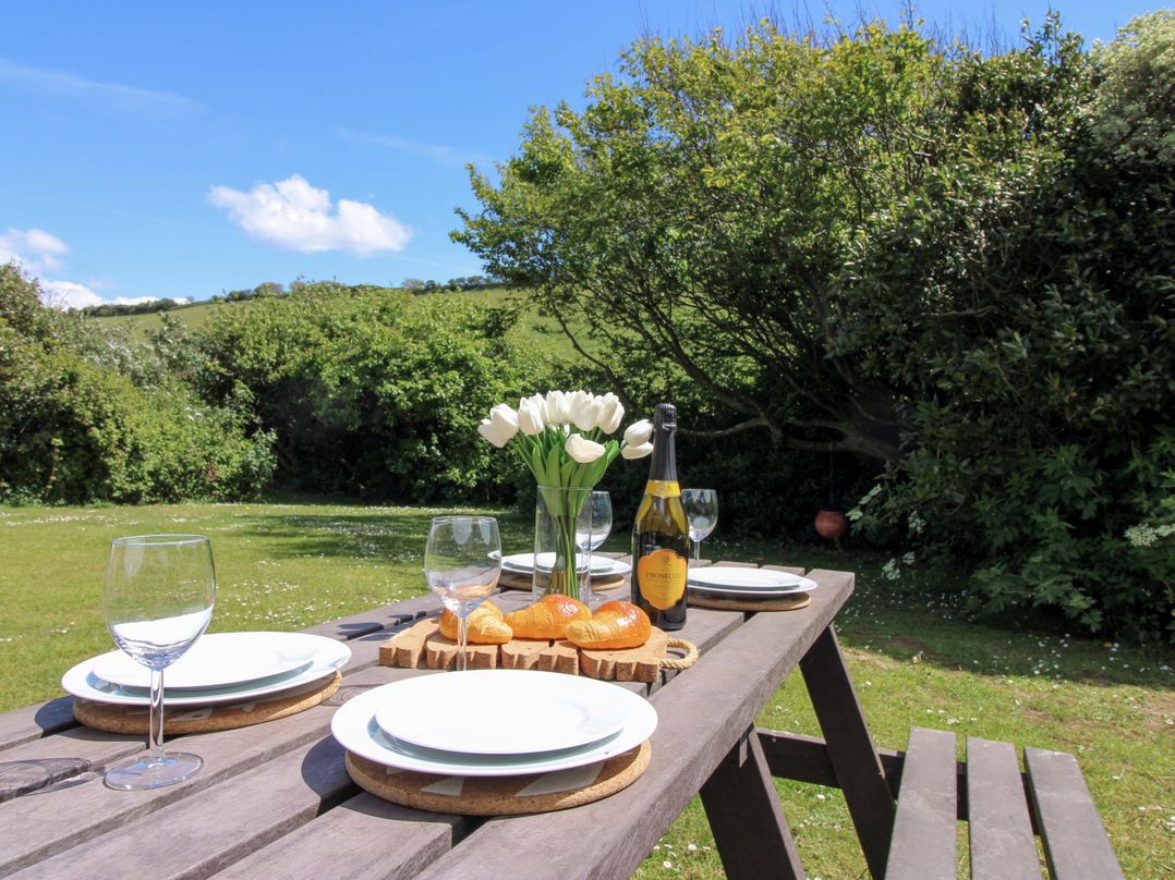 3 Brook Cottages