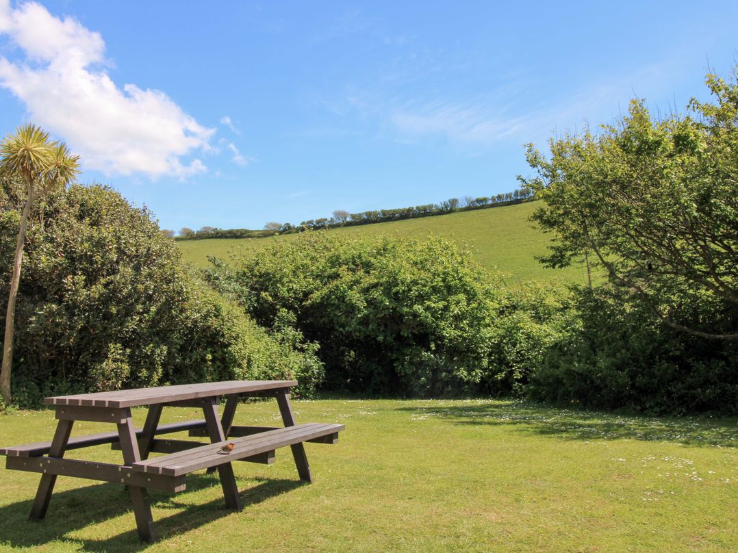 3 Brook Cottages