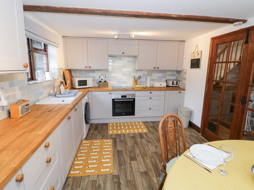 Magpie Cottage