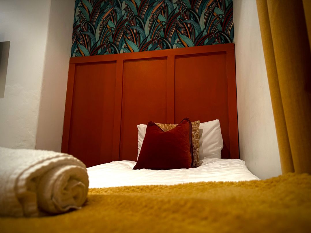 Horncliffe Hot Tub House