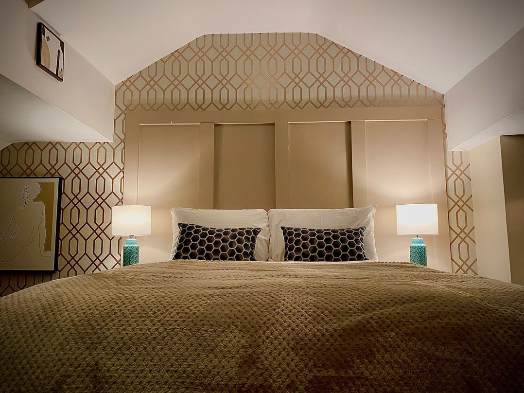 Horncliffe Hot Tub House