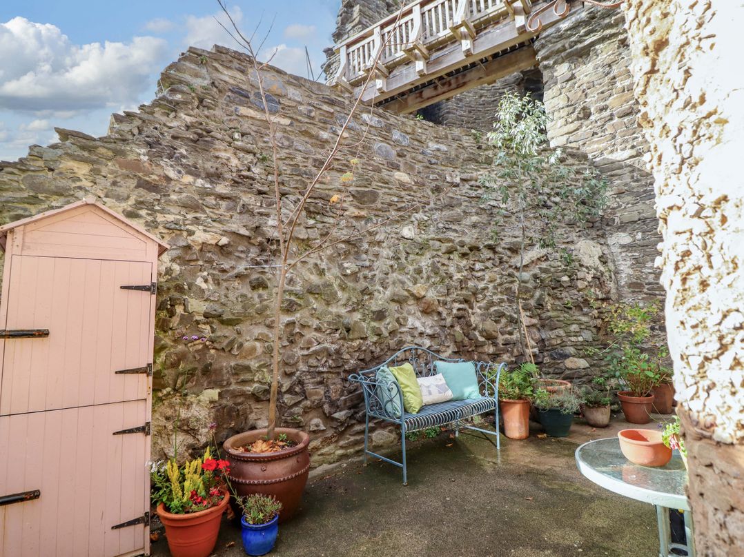 Periwinkle Cottage