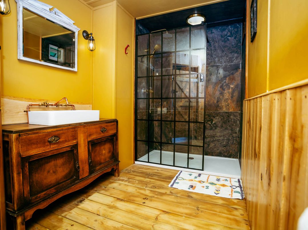 Luxury Glamping Retreat