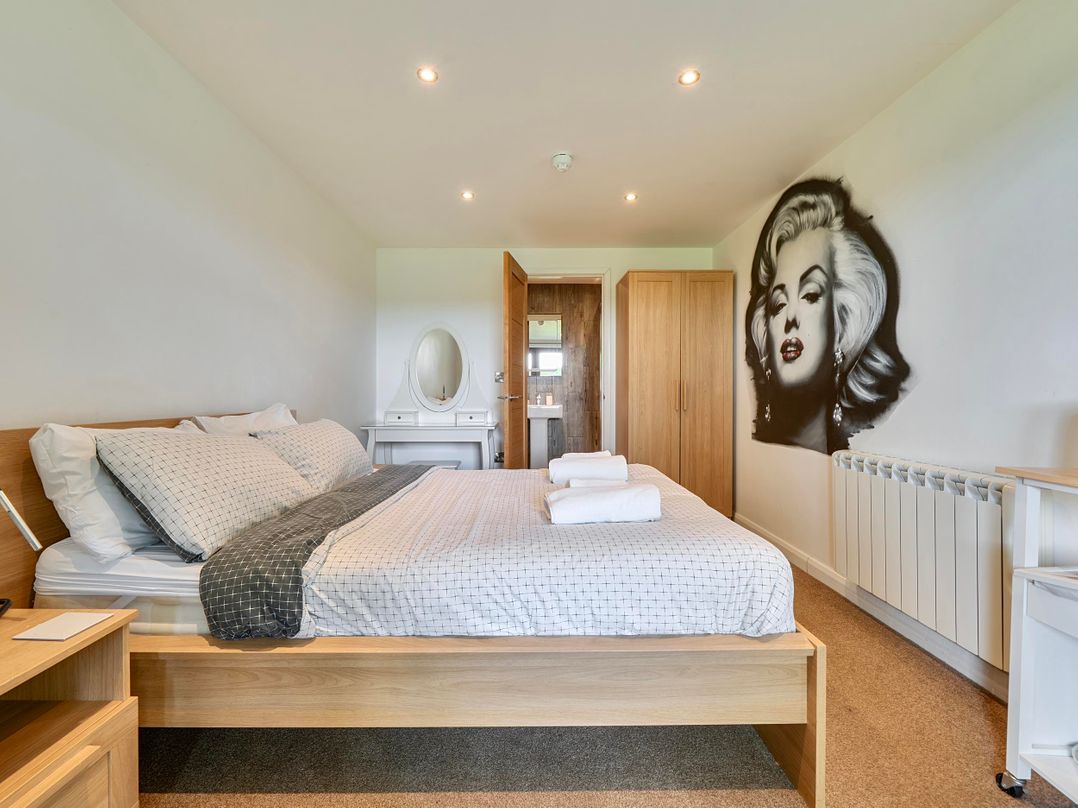 Rutland Apartment