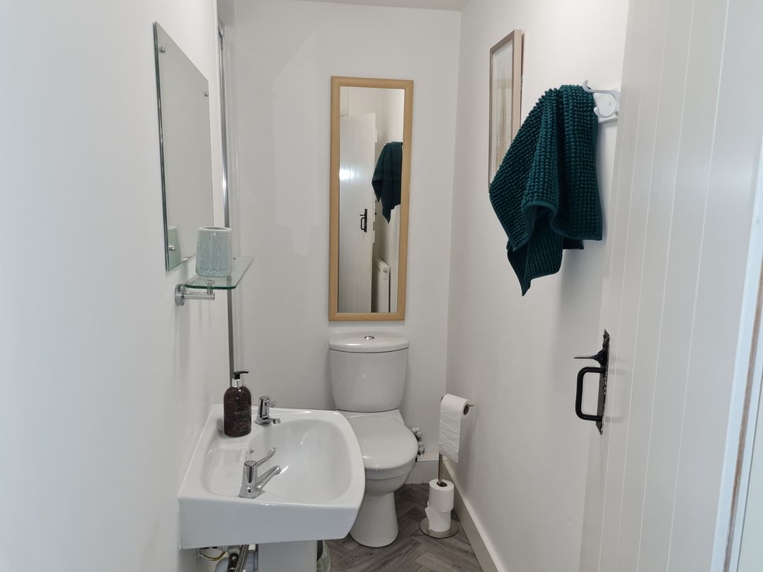 Charming Lincoln Cottage