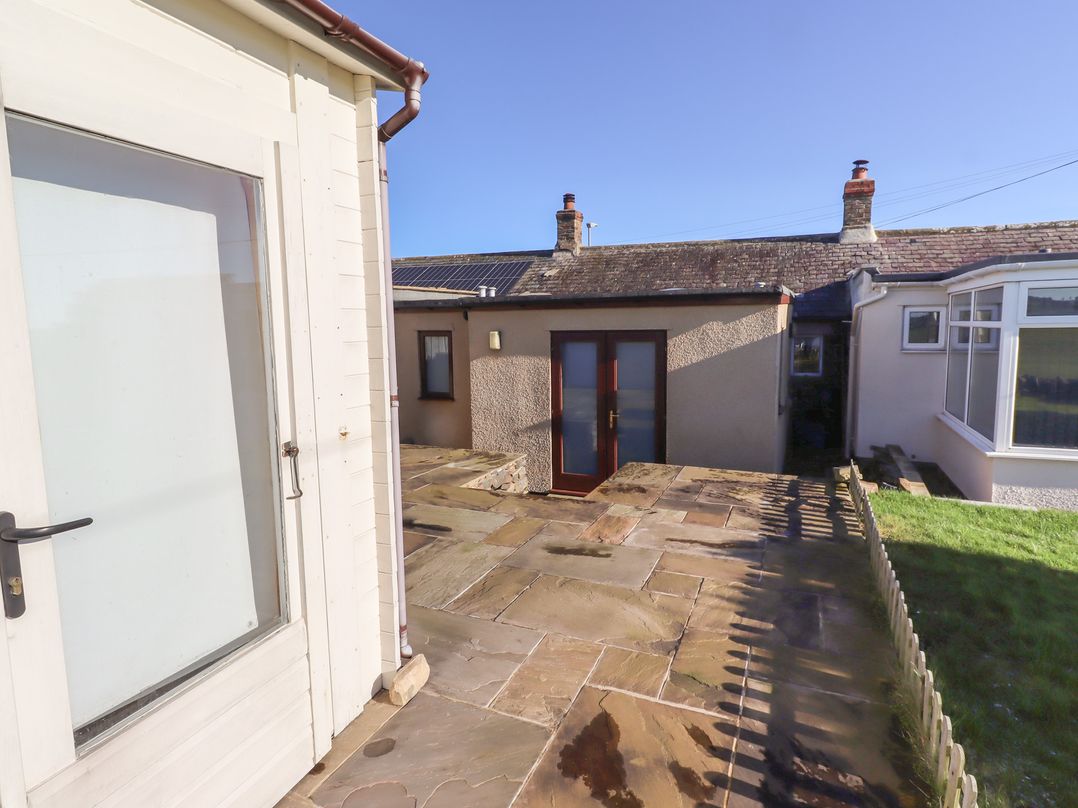 2 Sunny Brae
