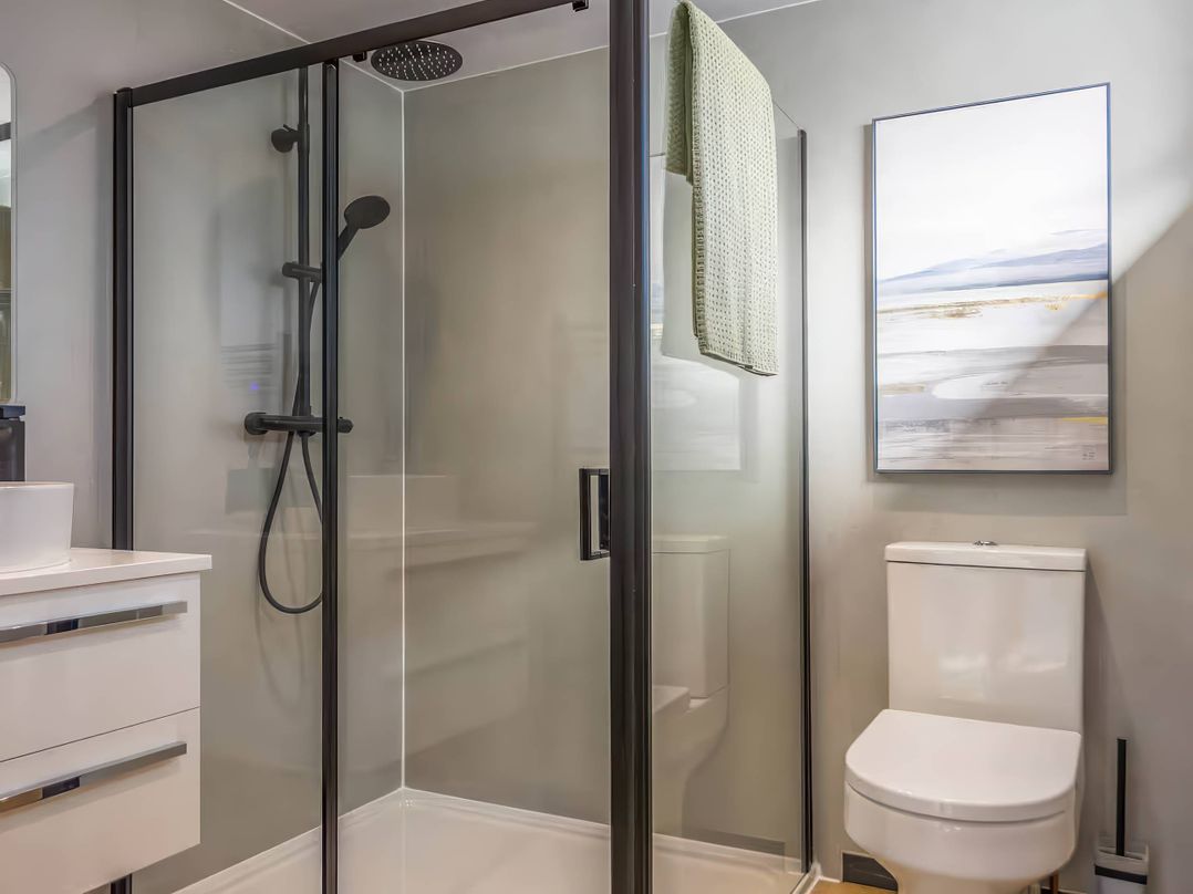 Isca Lodge - With Decking