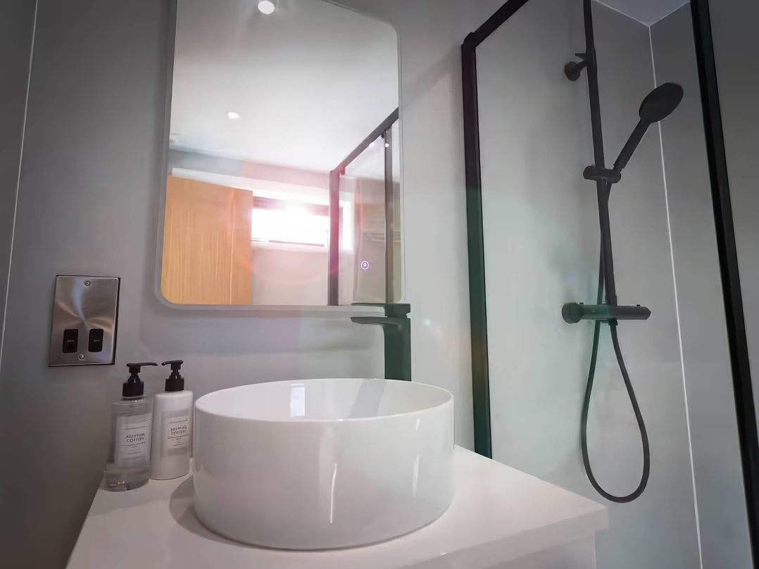 Isca Lodge - With Decking