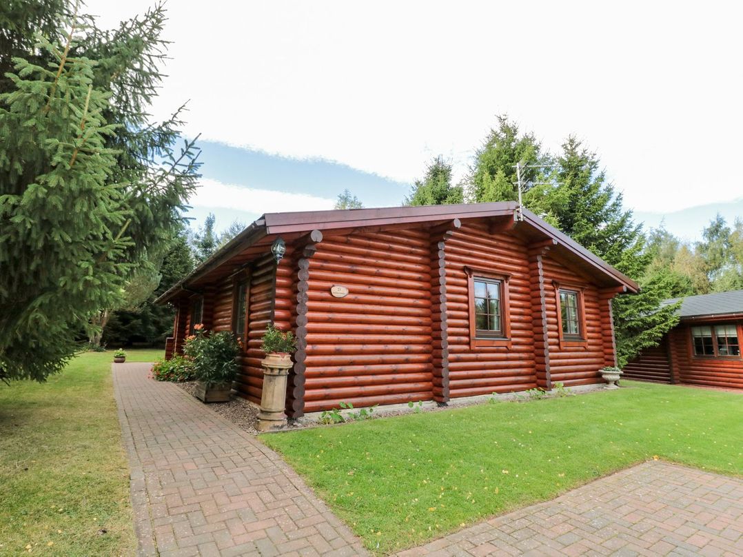 Little Bears Hideaway @ 23 Lakeside