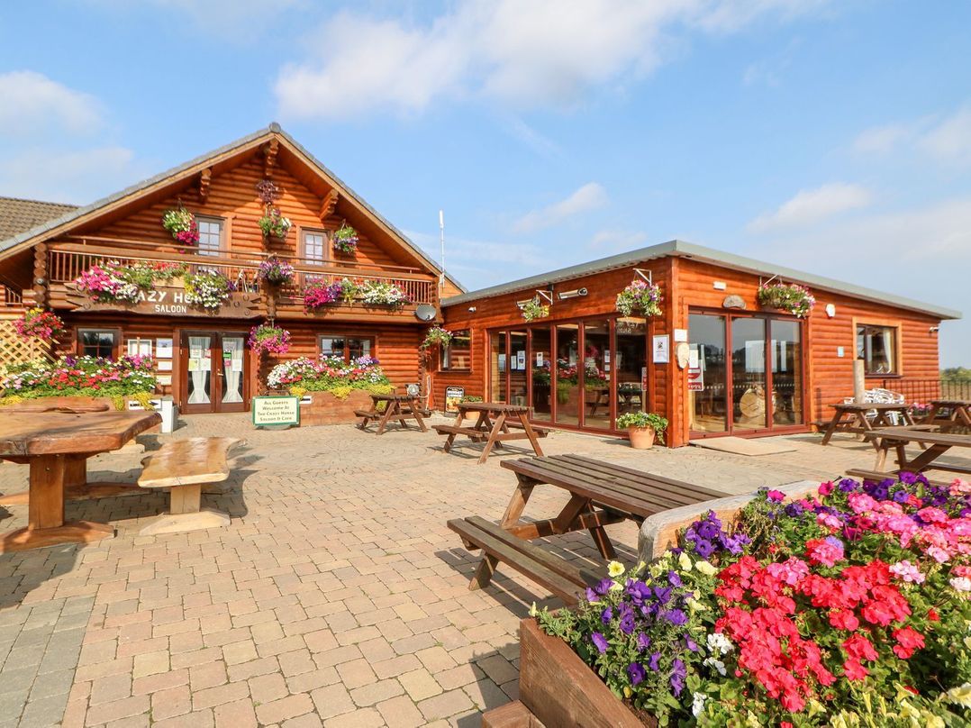 Little Bears Hideaway @ 23 Lakeside