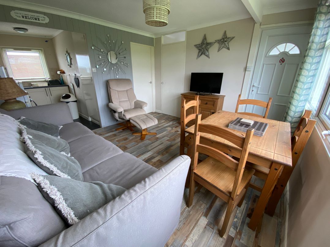 300 California Sands