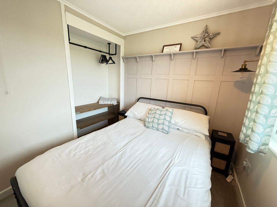 300 California Sands