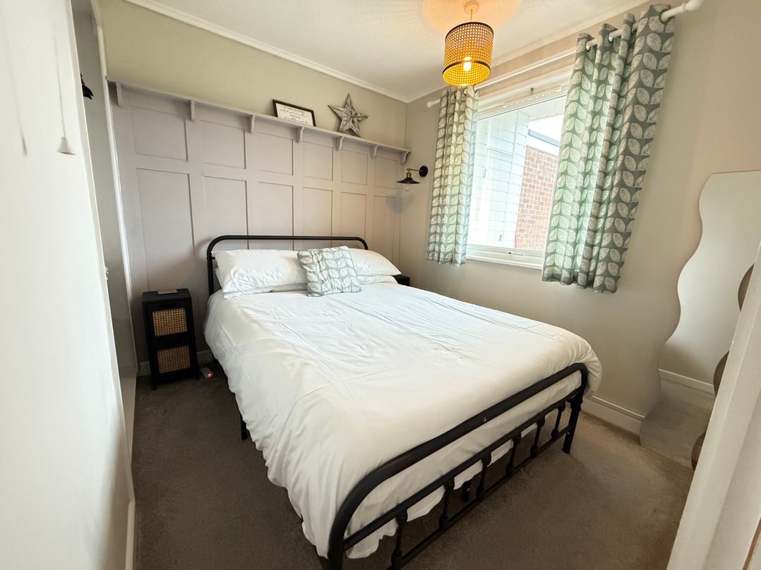 300 California Sands