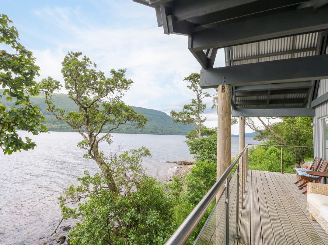 Dipper Boathouse