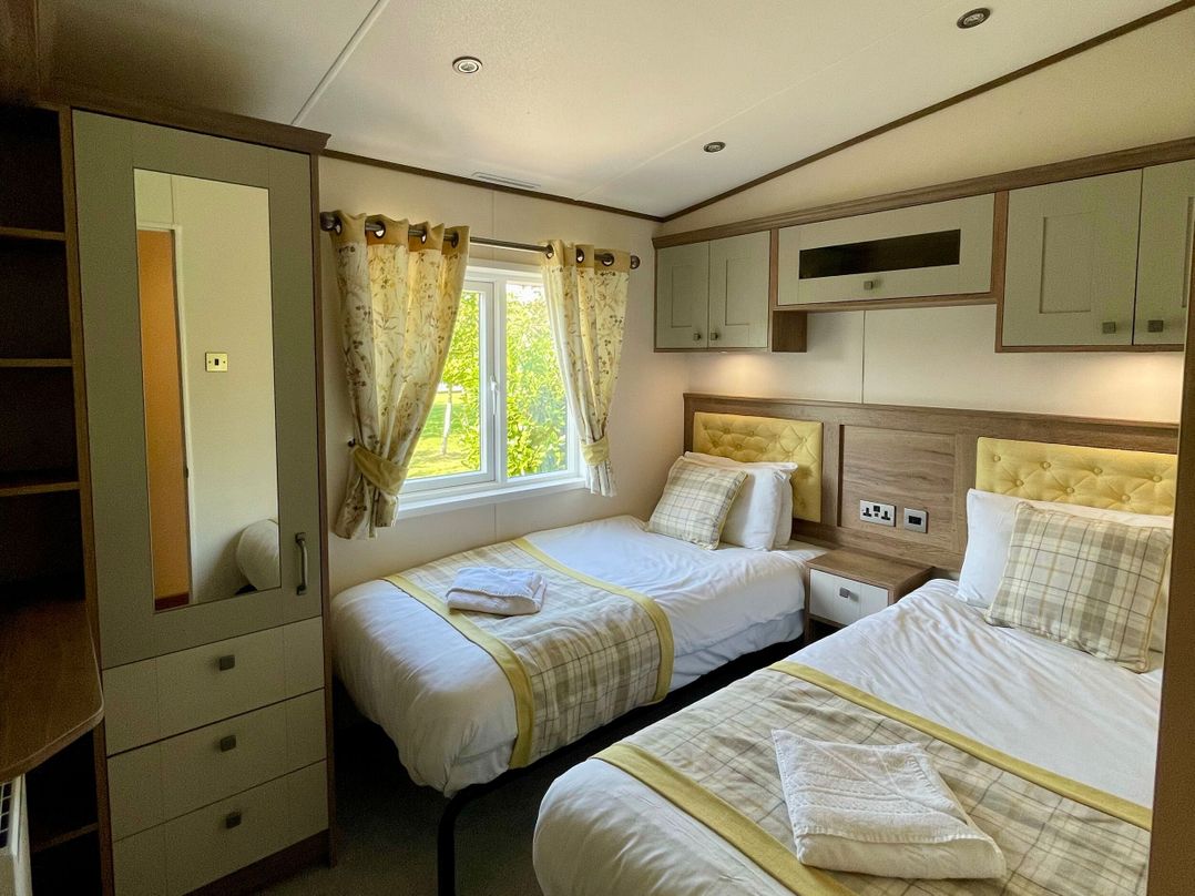 Acacia Waterside Spa