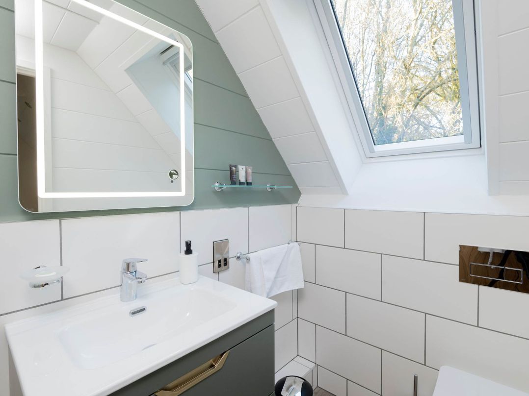 Lowarth Lodge Spa Pet