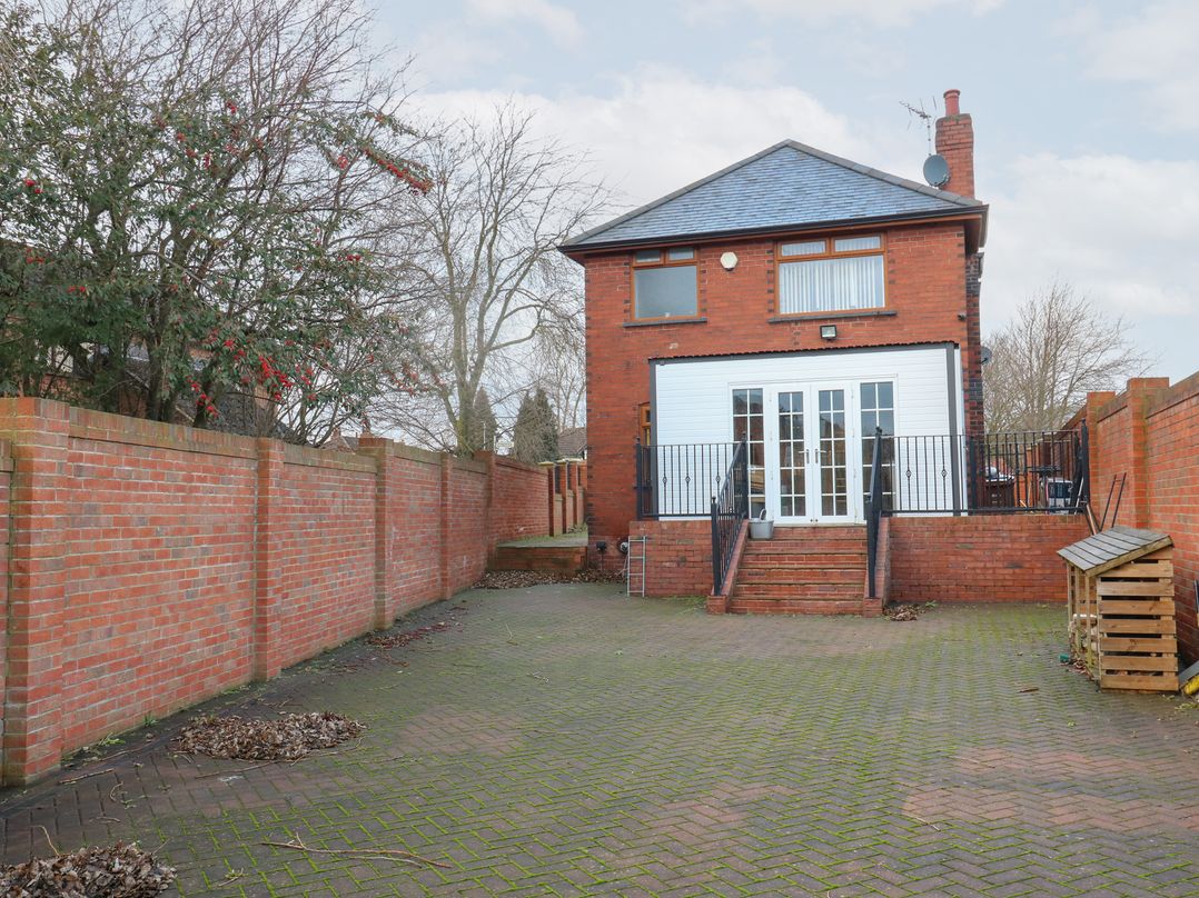 Middleton Park House