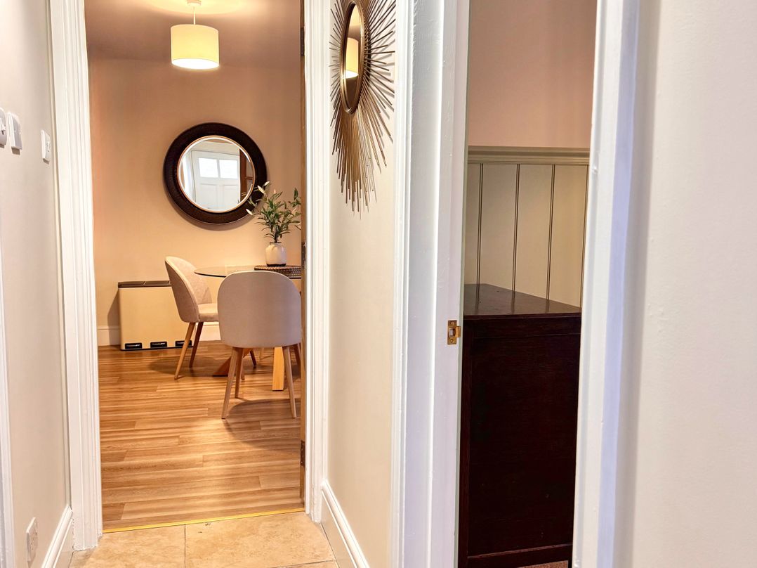 Cotswolds Farmhouse Cottage
