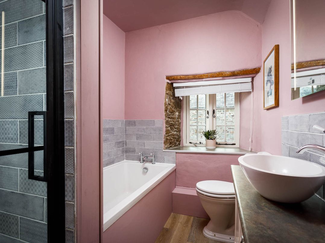 Whalesborough Farmhouse Spa