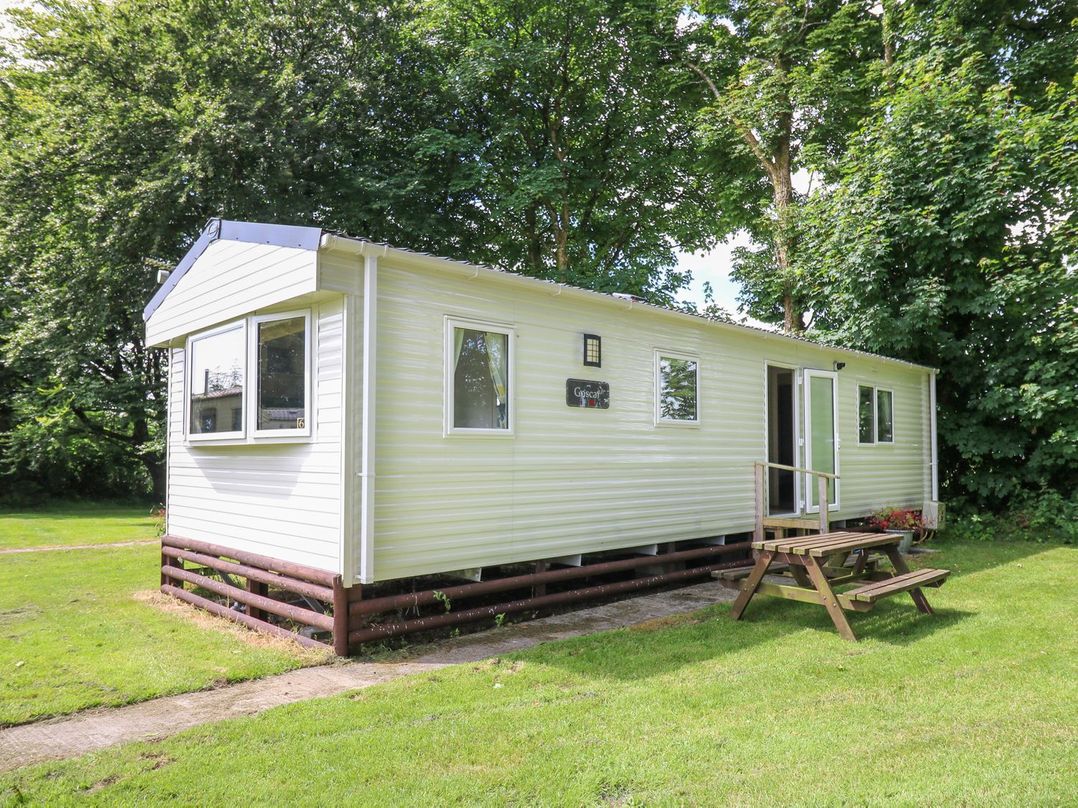 Caravan 6 at Blackmoor Farm near tenby