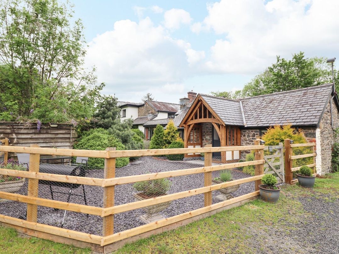 The Talkhouse Cottage