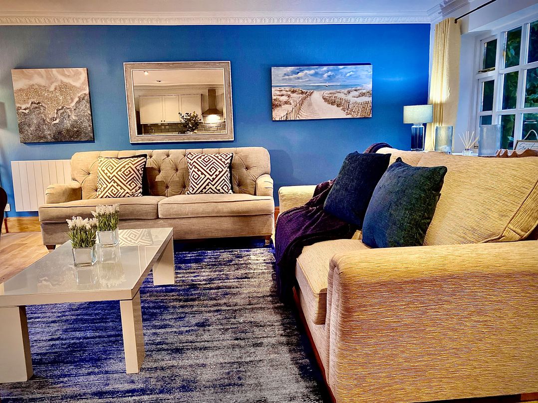 Anchor Hot Tub Suite