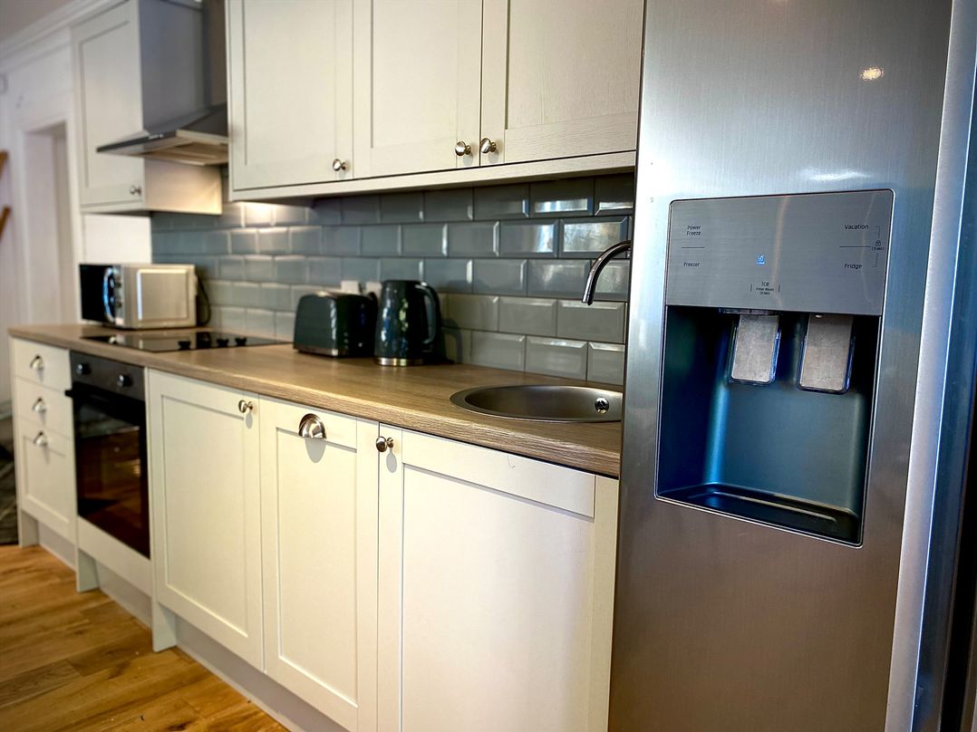 Anchor Hot Tub Suite